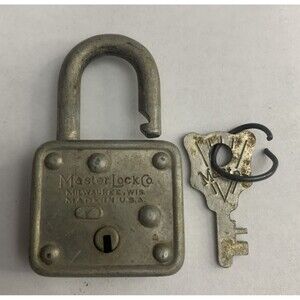 Vintage Master Lock 44 5-W Padlock with Key 2"H Milwaukee, Wis. Made in U.S.A.